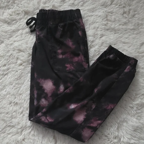 Girl OLD NAVY Floral and Tie-Dye Bottoms A1 - Picture 2 of 4